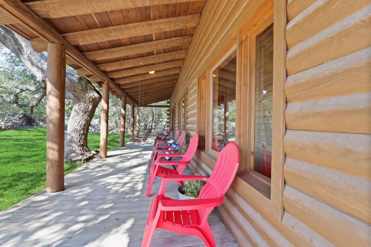 Wimberley Log Cabins Resort And Suites- Unit 3 Εξωτερικό φωτογραφία