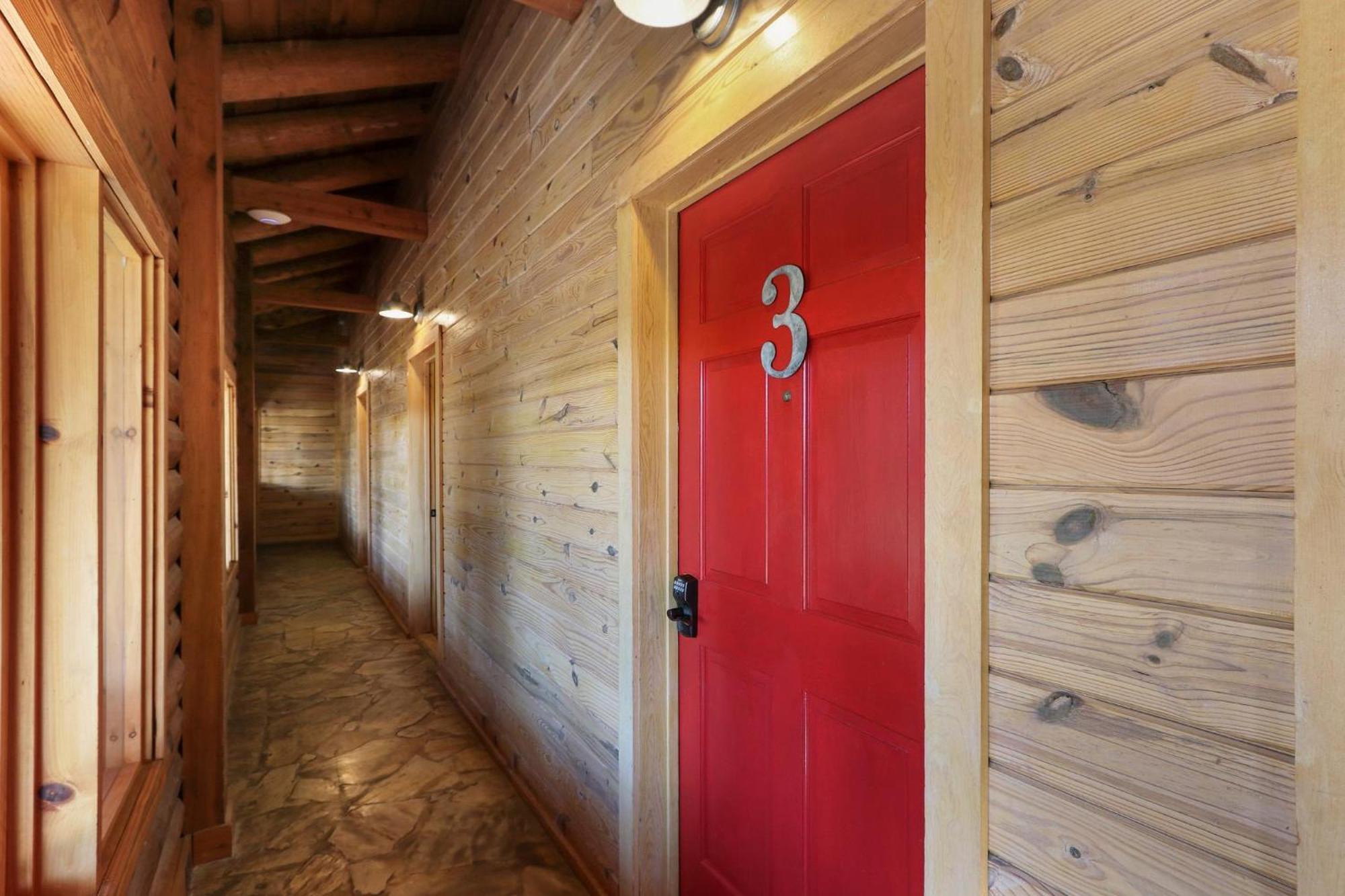 Wimberley Log Cabins Resort And Suites- Unit 3 Εξωτερικό φωτογραφία