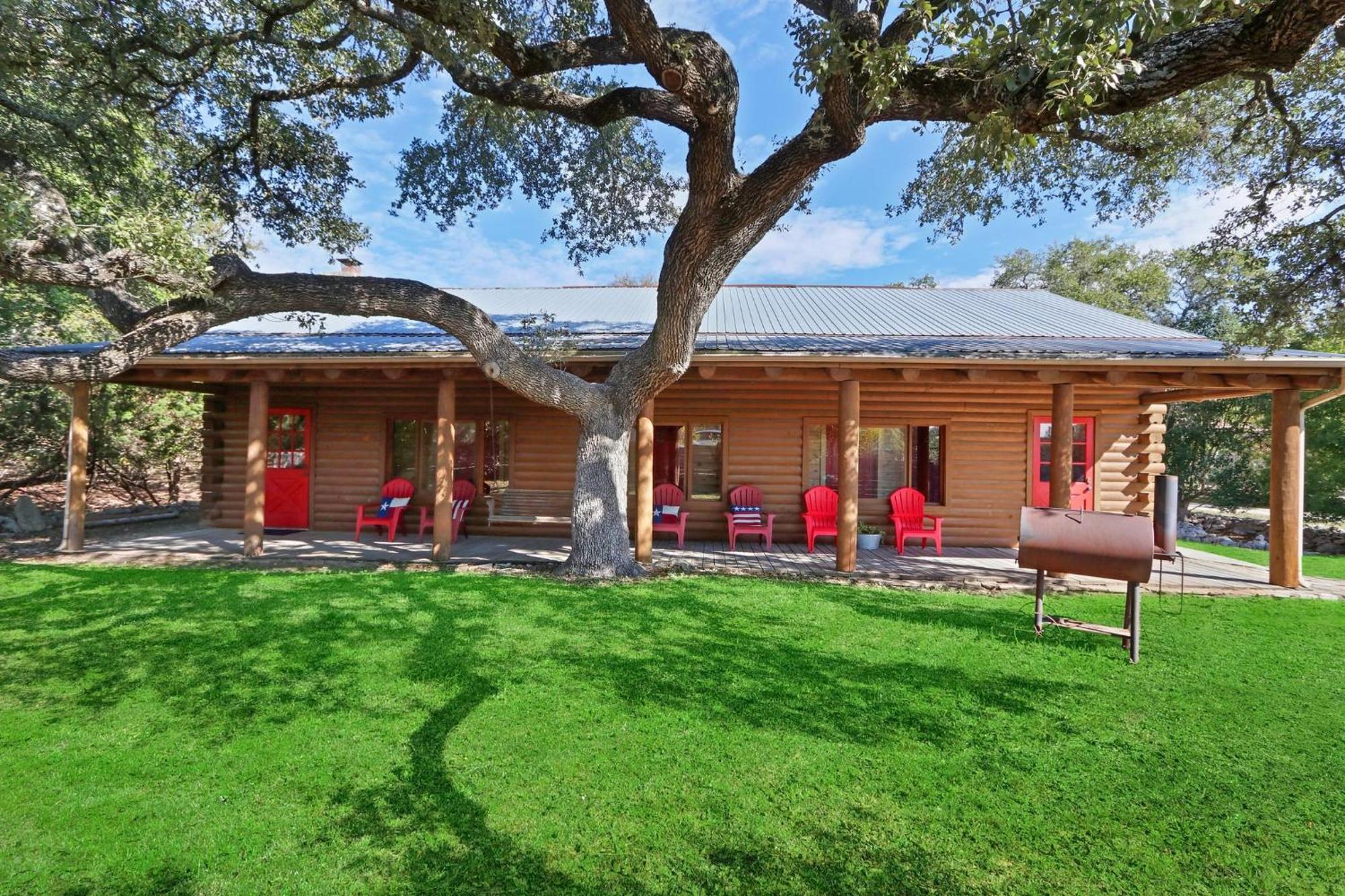 Wimberley Log Cabins Resort And Suites- Unit 3 Εξωτερικό φωτογραφία