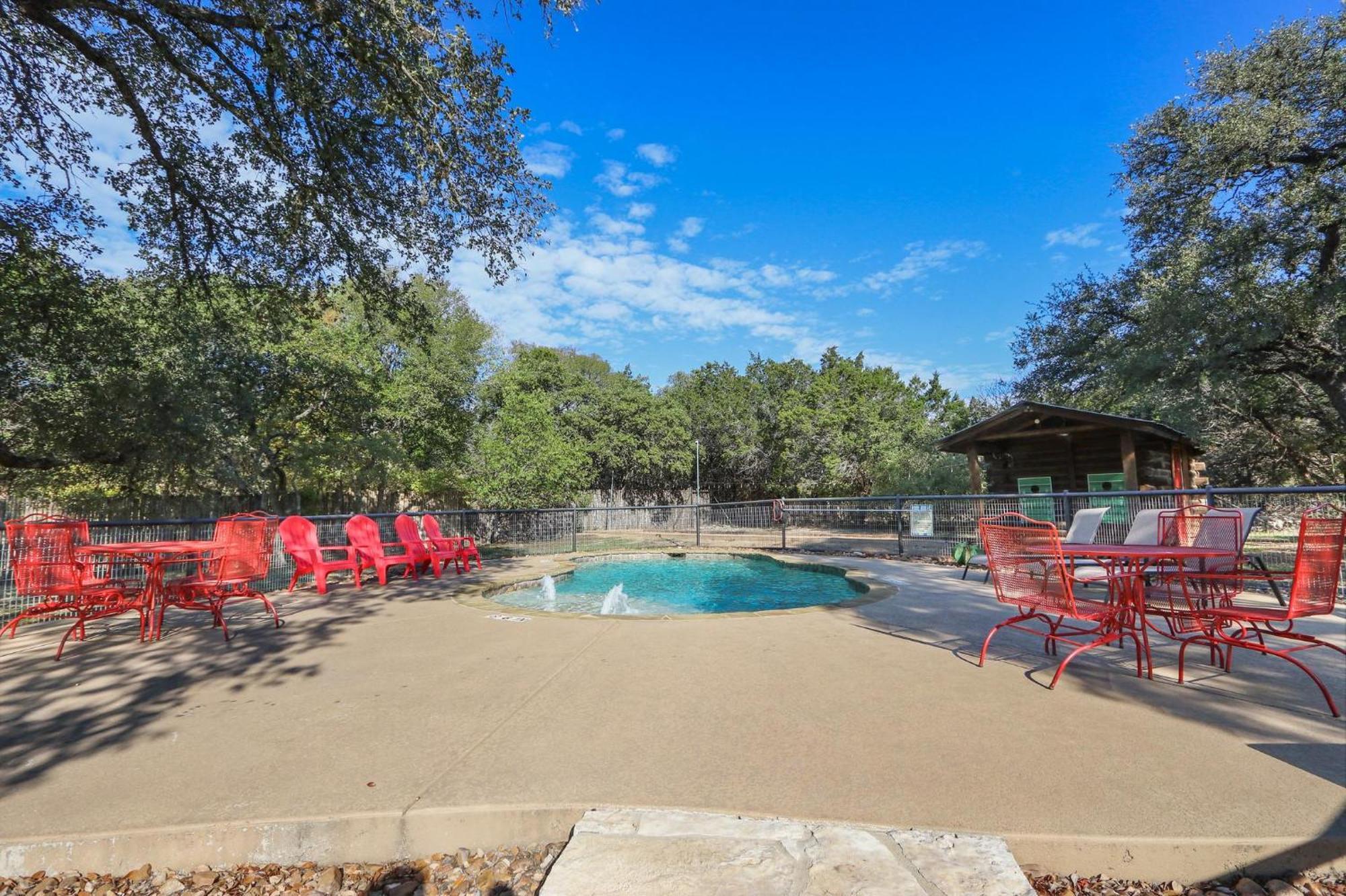 Wimberley Log Cabins Resort And Suites- Unit 3 Εξωτερικό φωτογραφία